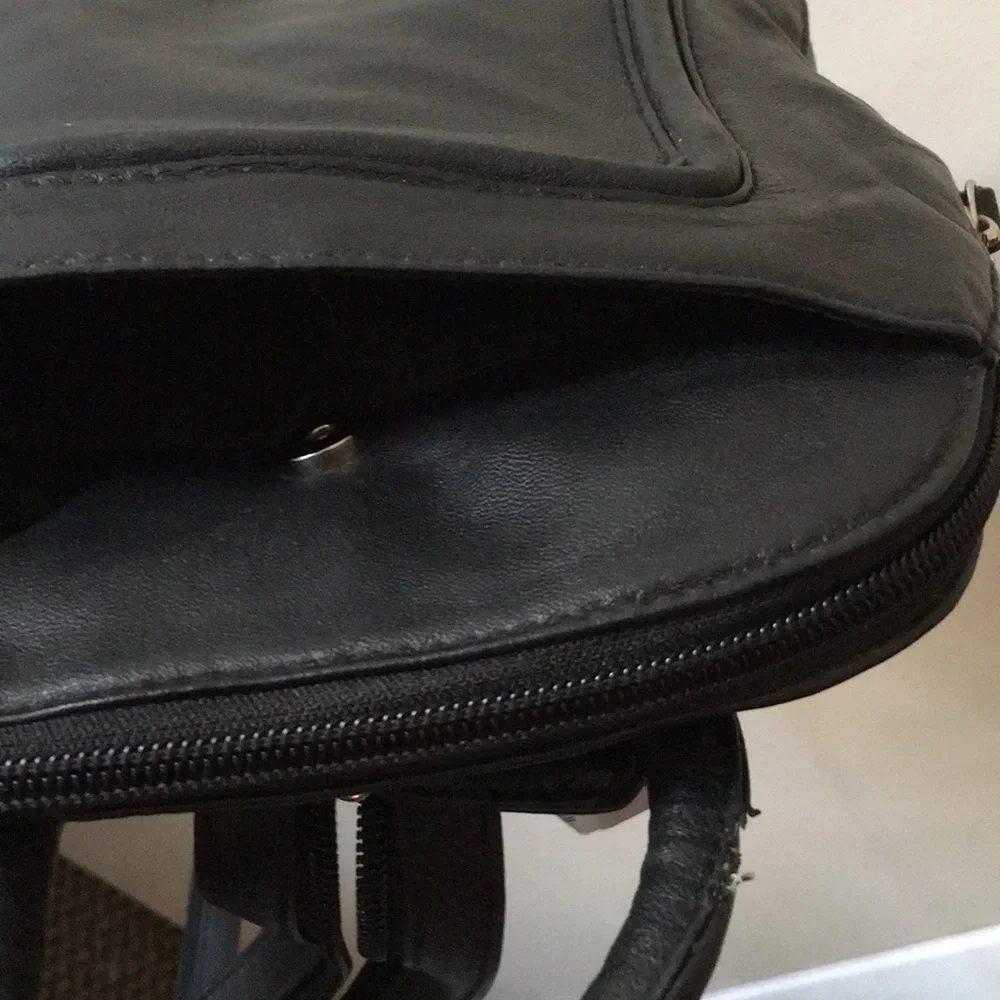 New Wilsons Leather black backpack